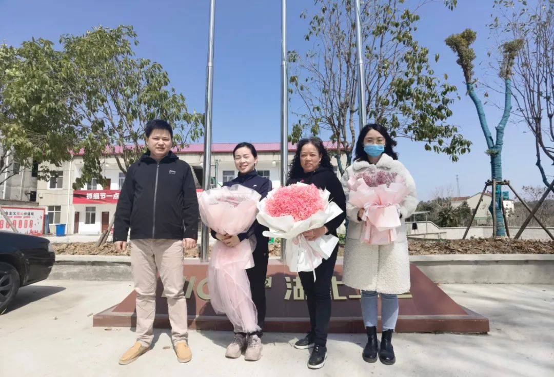114412456.jpg